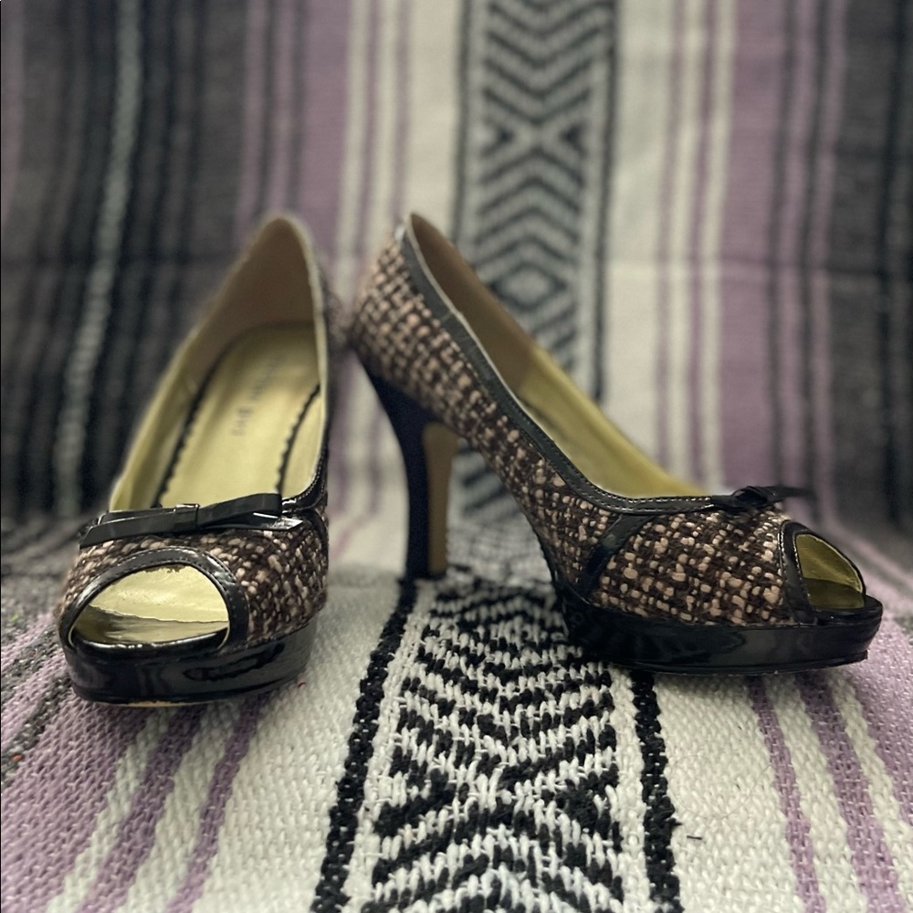 Madden Girl 7.5 Tweed Brown Heels